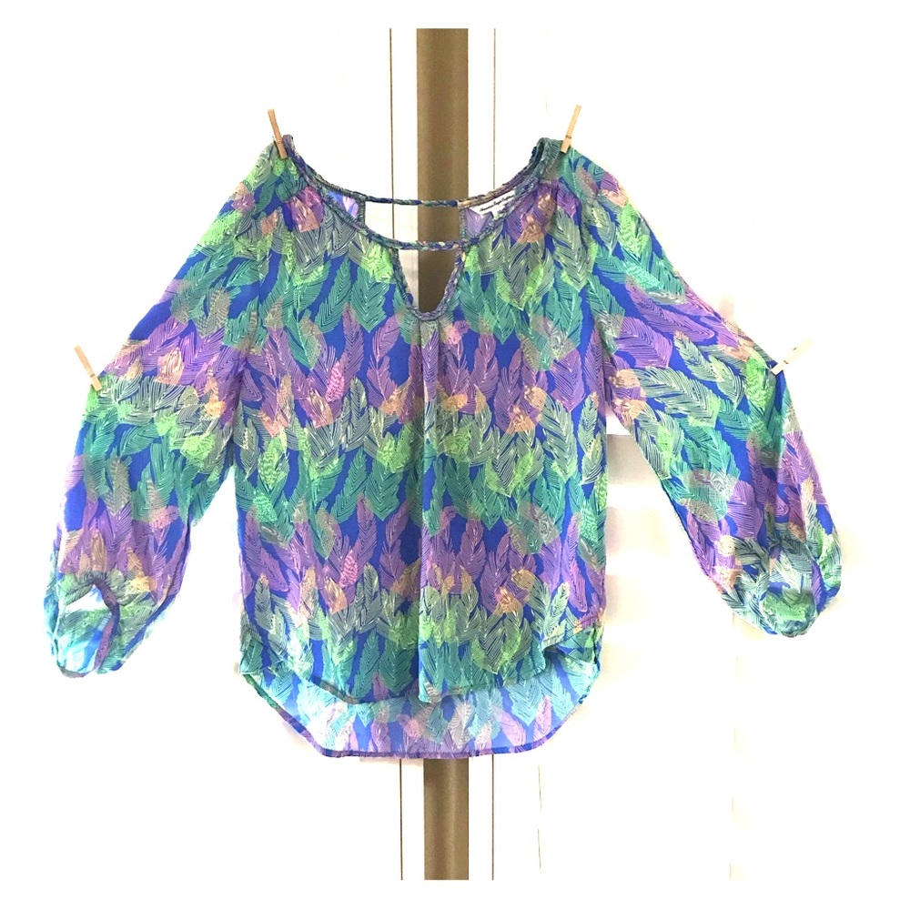 AEO feather top